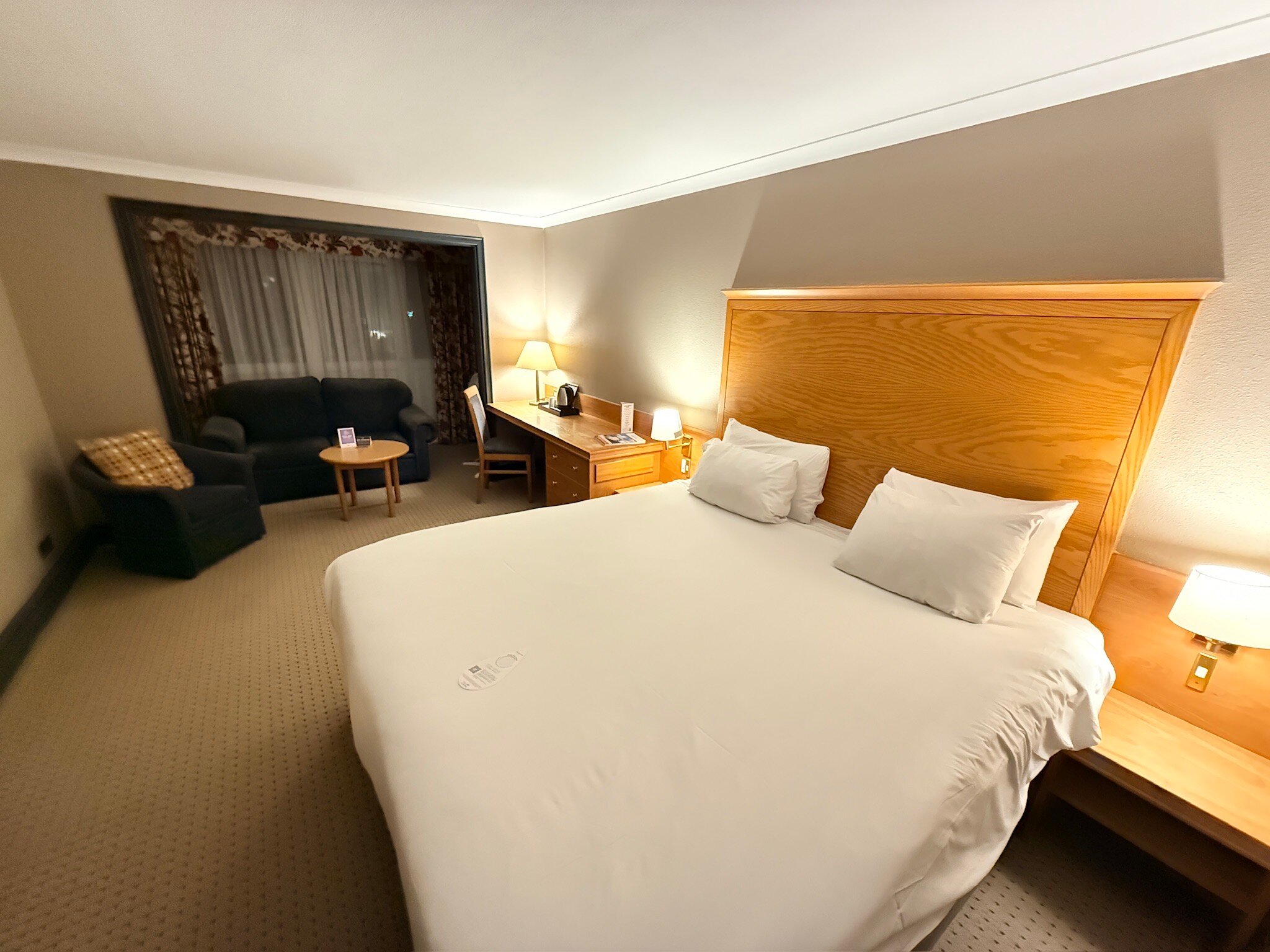 水晶布里斯托尔北部农庄酒店-官方