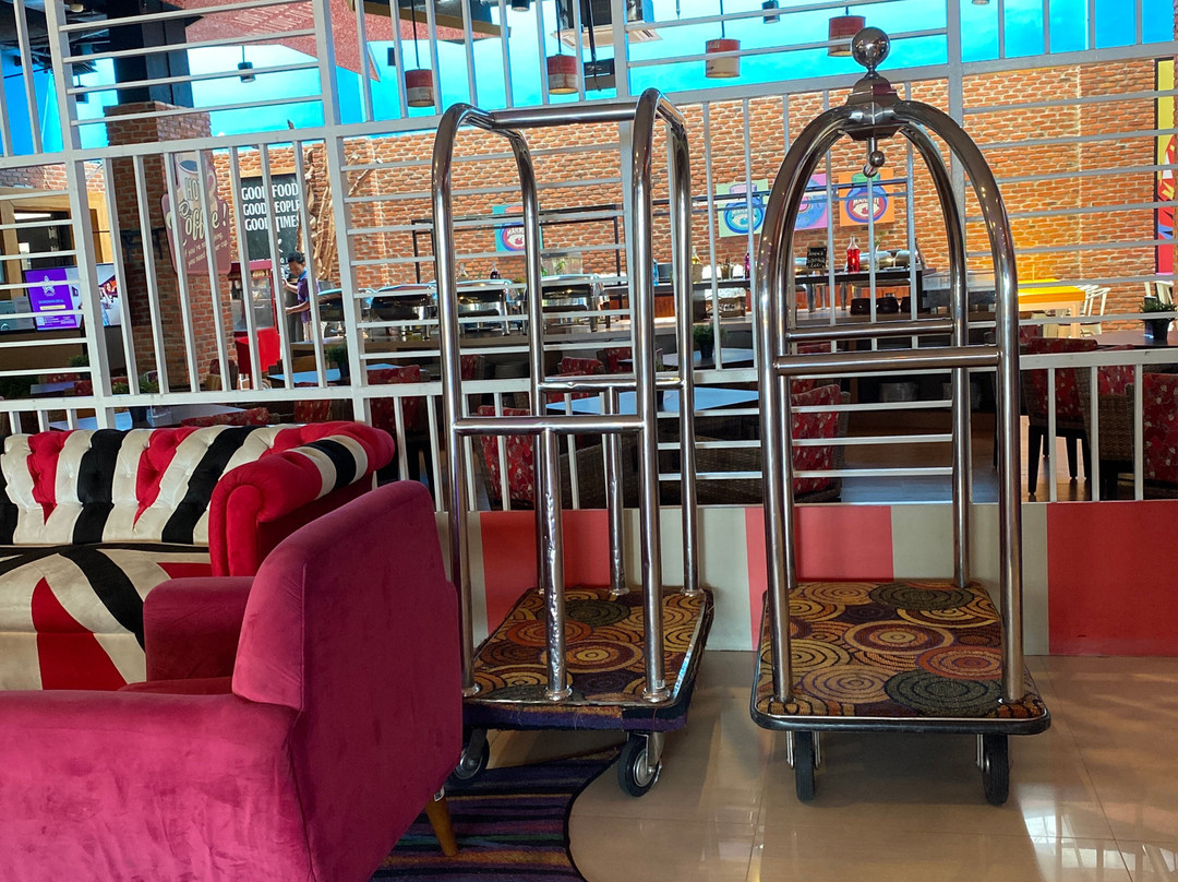 Fame Hotel Gading Serpong主图