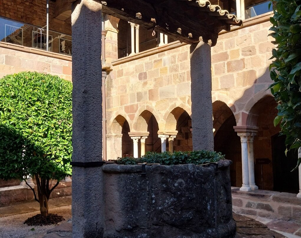 Cloitre de la Cathedrale de Frejus-弗雷瑞斯必去景点