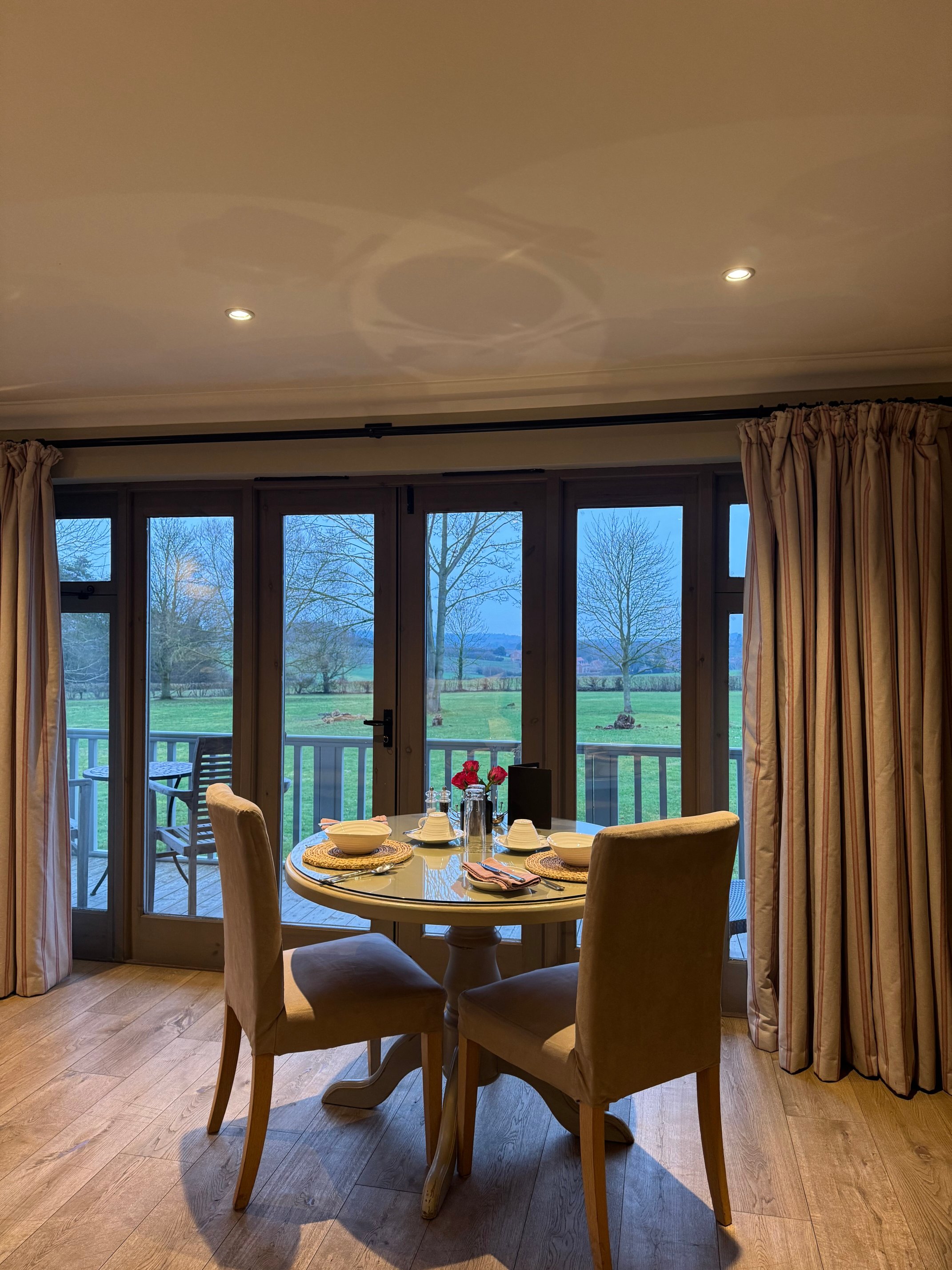 Magazine Wood-官方