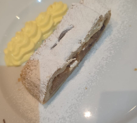 丽兹阿瓜嘉尔梅温泉酒店主图