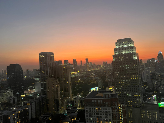 Brewski Rooftop Craft Beer Bar-曼谷必去景点