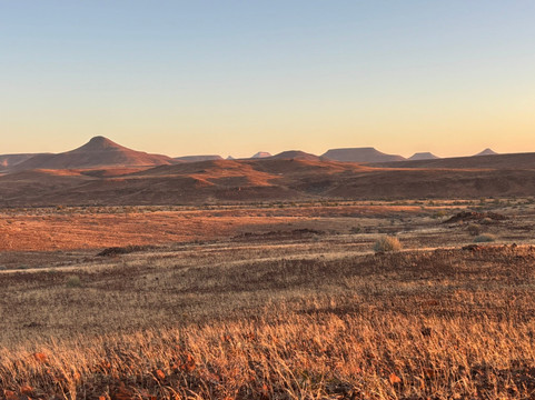 特威菲尔泉-达马拉兰必去景点