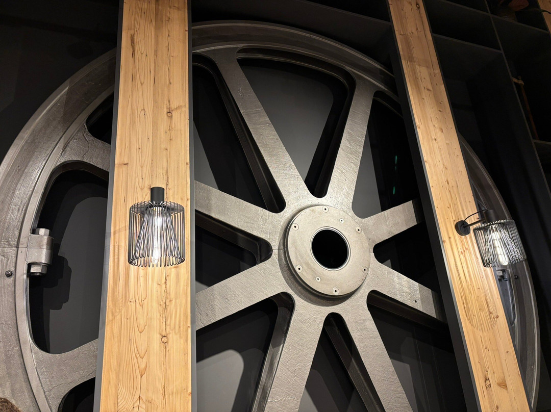 伯格特里布酒店主图