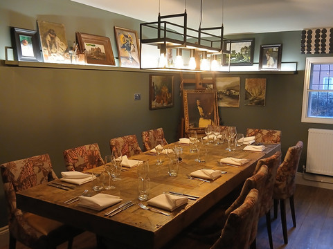 科尔沃尔公园酒吧和餐厅酒店主图