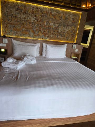 Giriwood Hotel & Villa-官方