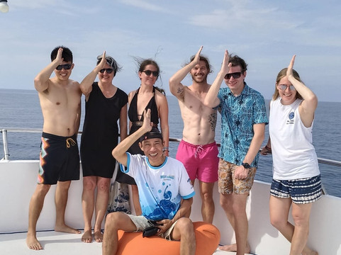 西海岸潜水员-查龙必去景点