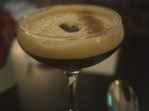 卡文水晶酒店主图