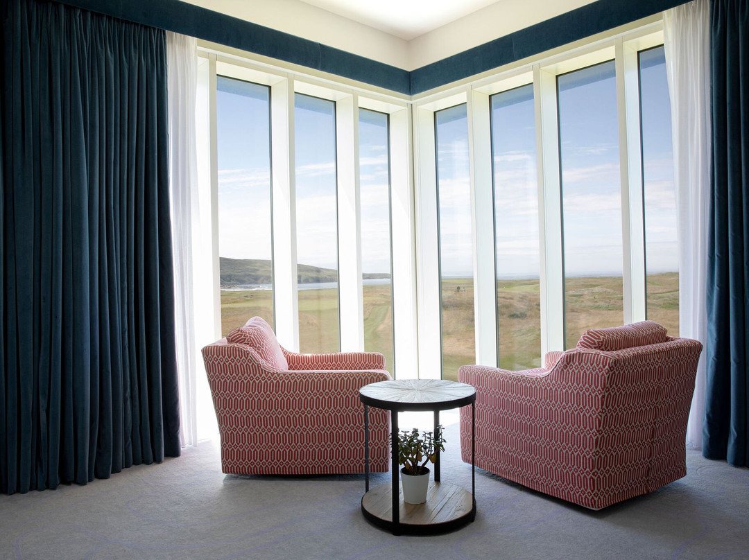 另一个地方，马赫里主图