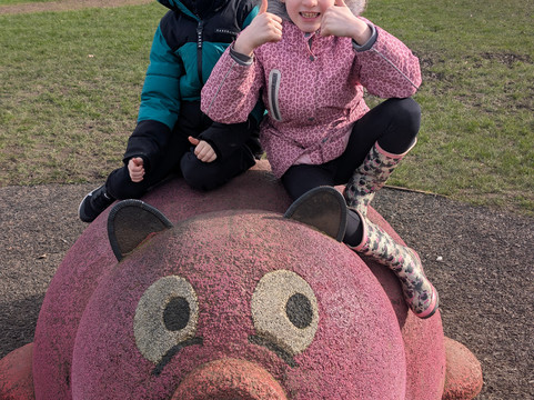 Piglets Adventure Farm-约克必去景点