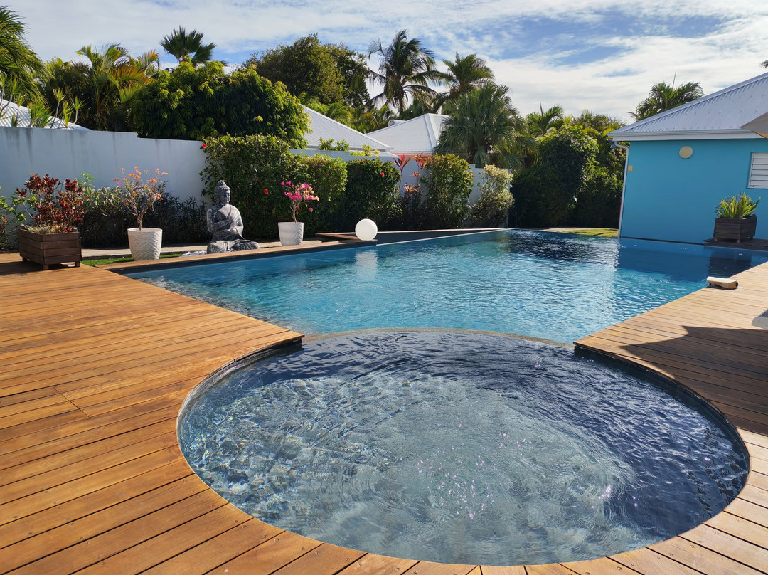 拉克里斯汀酒店主图