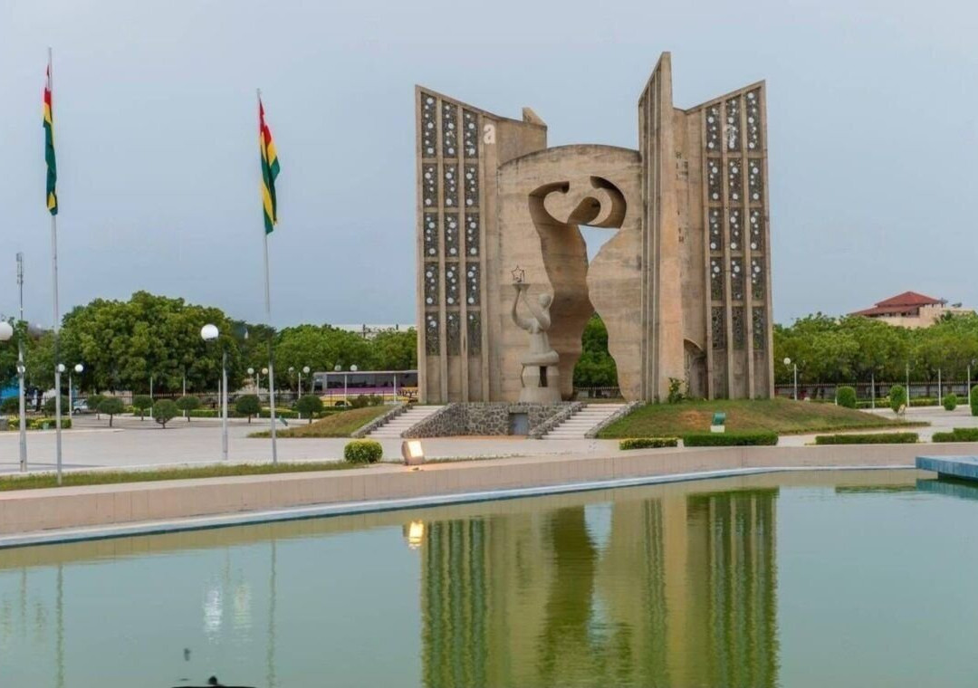 Monument de l'Independance-洛美必去景点