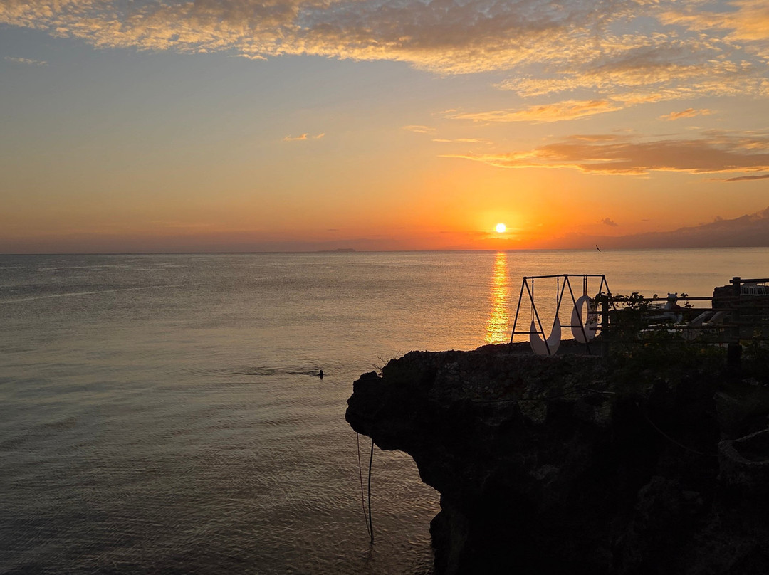 坎布加海瀑布-锡基霍尔岛必去景点