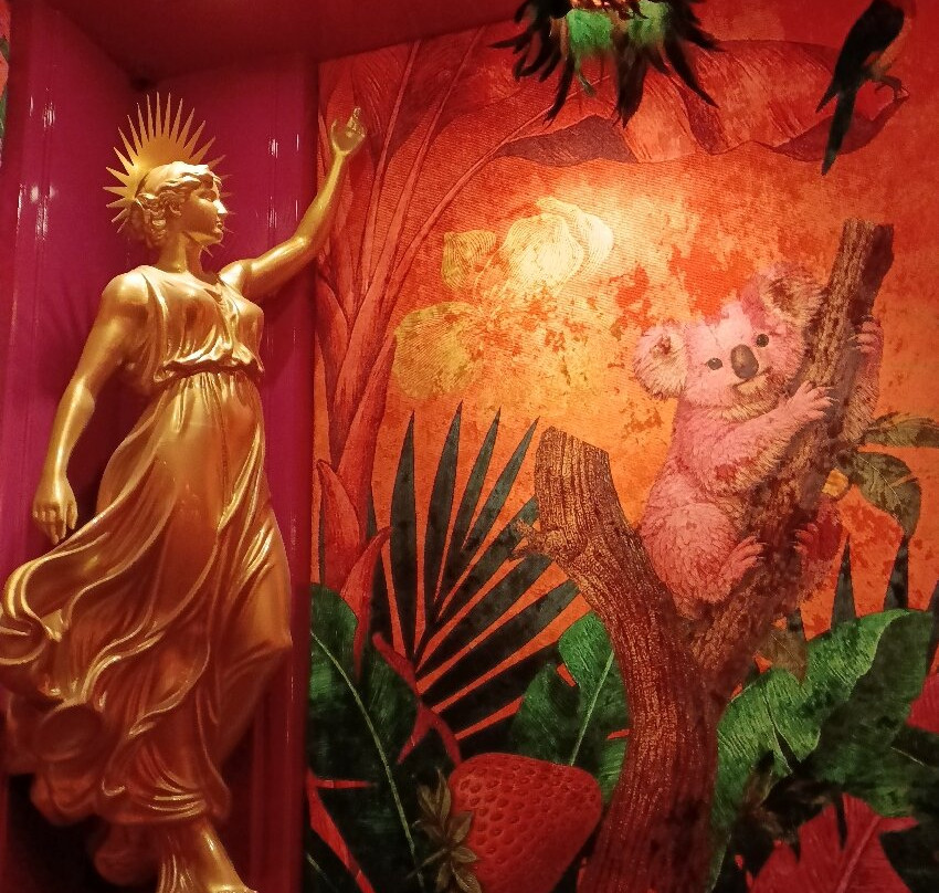 Victoria By Rosi la Loca主图