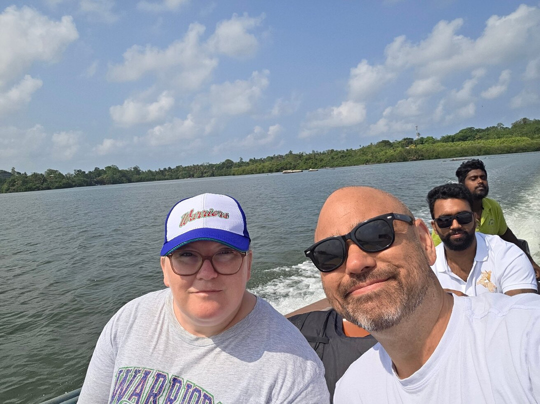 Sri Lankan Personal Drivers-科伦坡必去景点