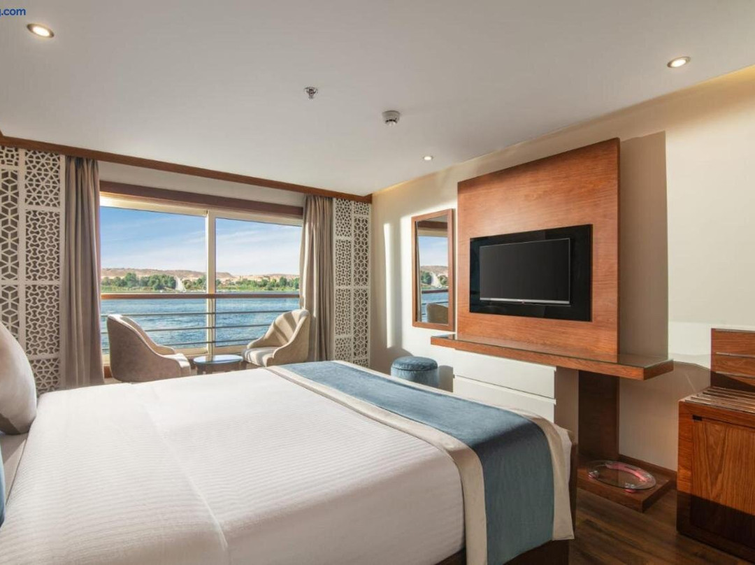 4 nighhts luxury Nile cruise from Luxor to Aswan