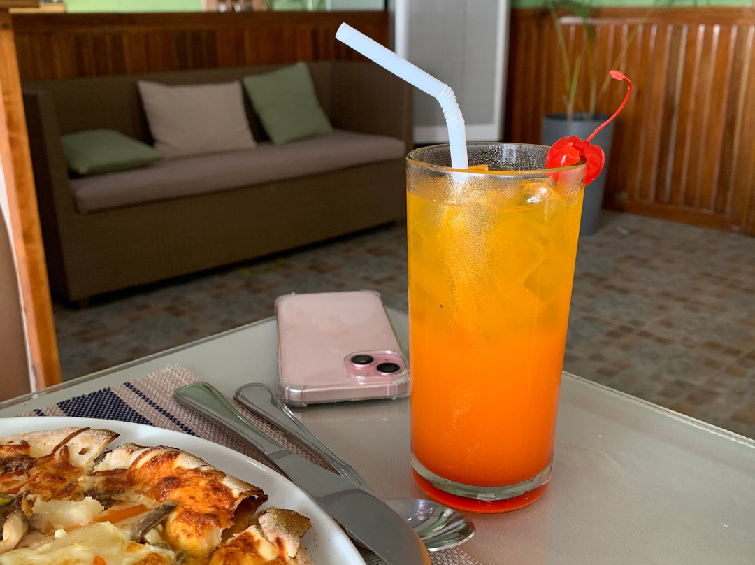 亚当度假酒店主图