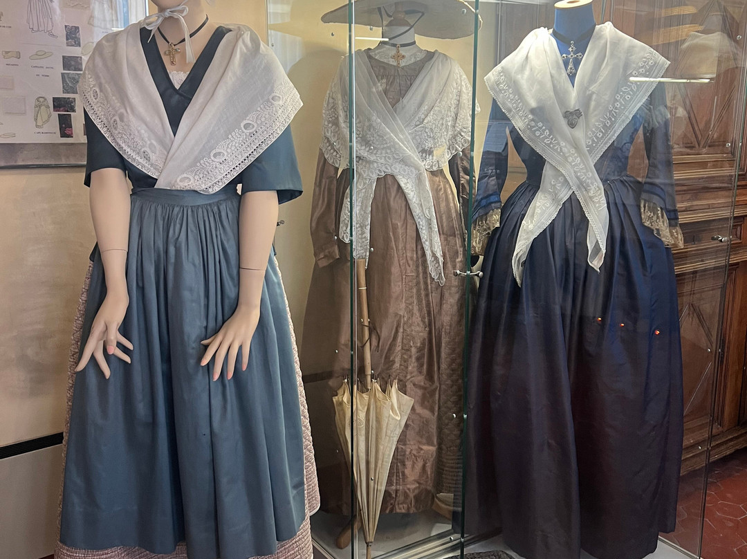Musée d'Histoire Locale et des Traditions-弗雷瑞斯必去景点