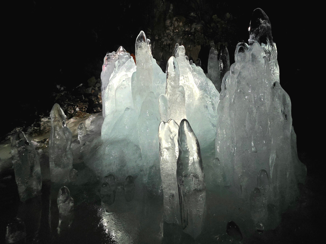 Lofthellir Lava Cave-米湖必去景点