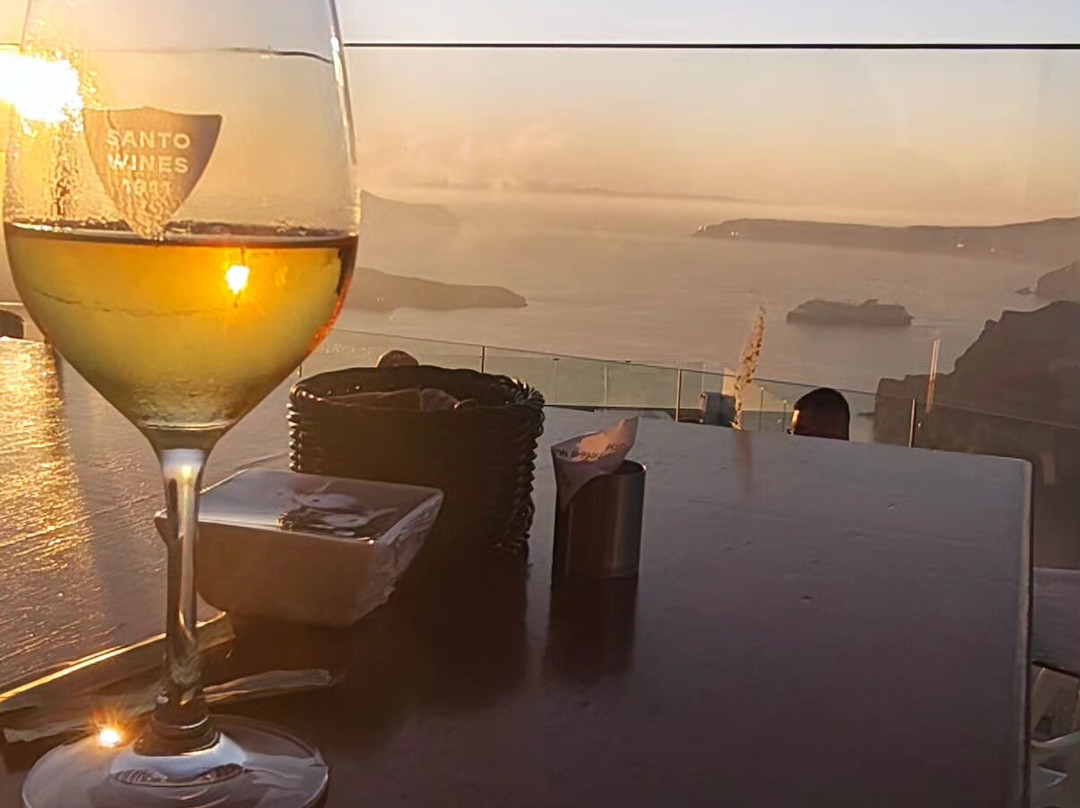 Santo Winery-皮尔戈斯必去景点