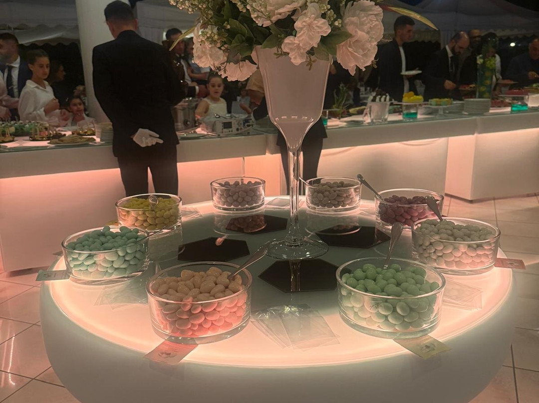 布甘维尔酒店主图