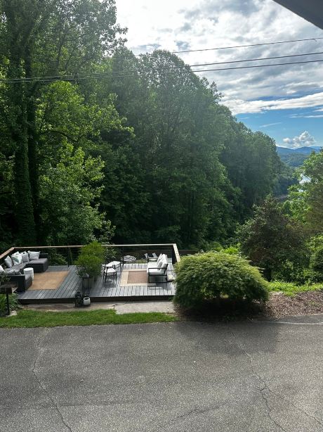 Lakeview at Fontana Inn & Treetop Soaking Cabanas-旅行者