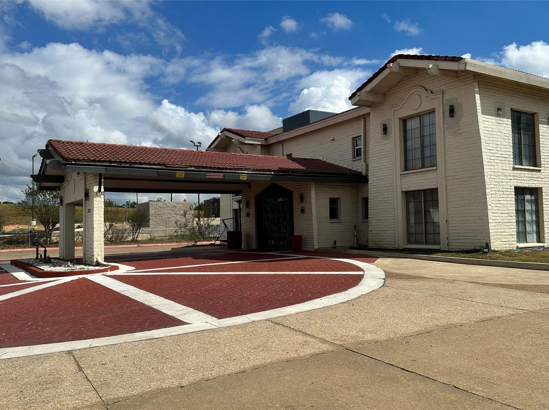 Super 8 By Wyndham Nacogdoches Near University