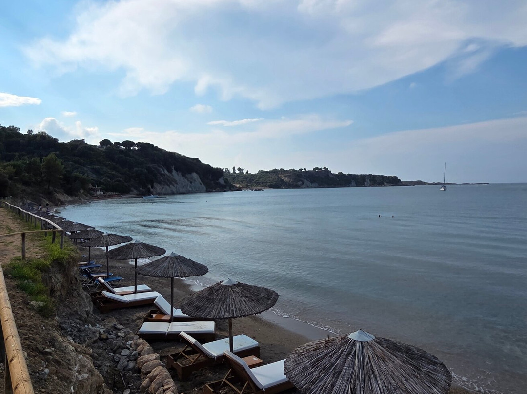 Porto Roma Beach-瓦西里科斯必去景点