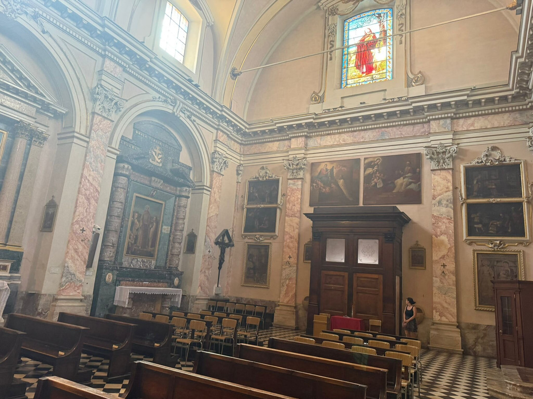 Chiesa di San Leonardo-贝加莫必去景点