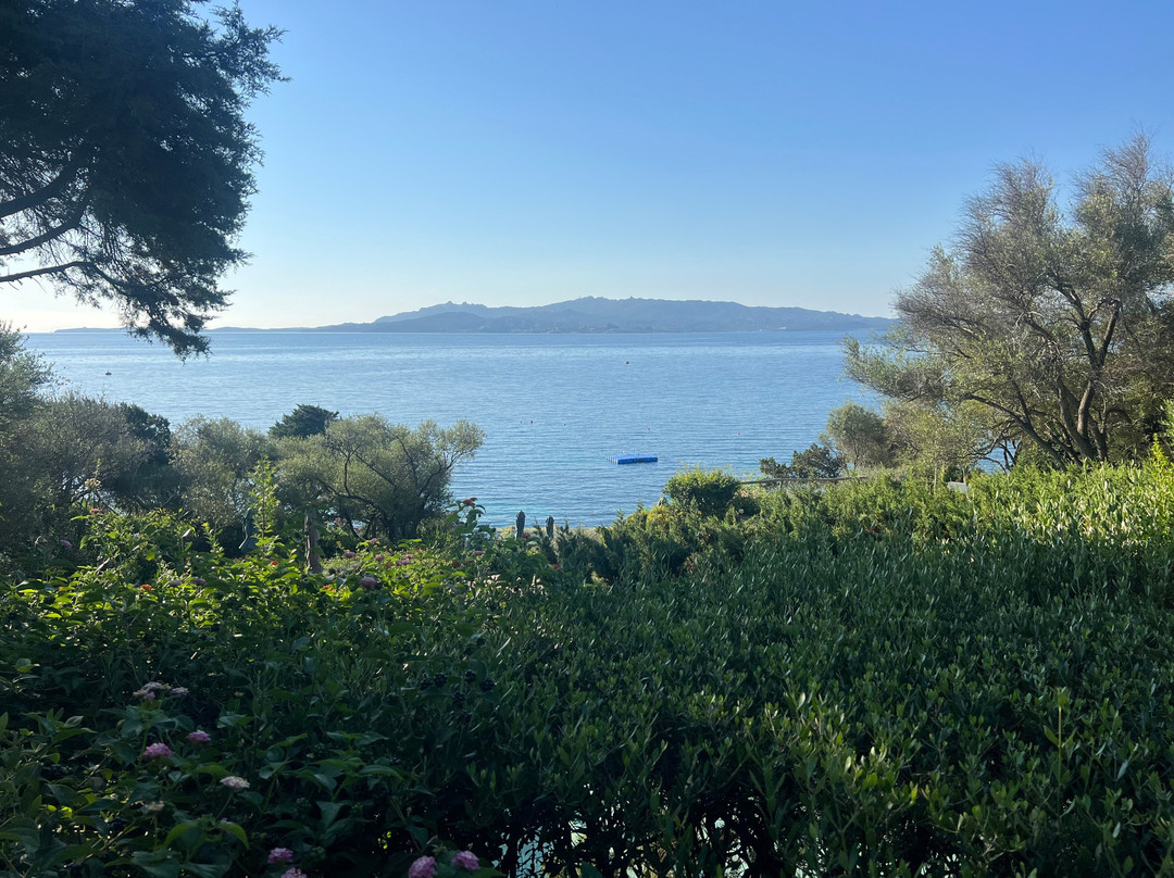 卡普多德索拉索海水浴温泉酒店主图