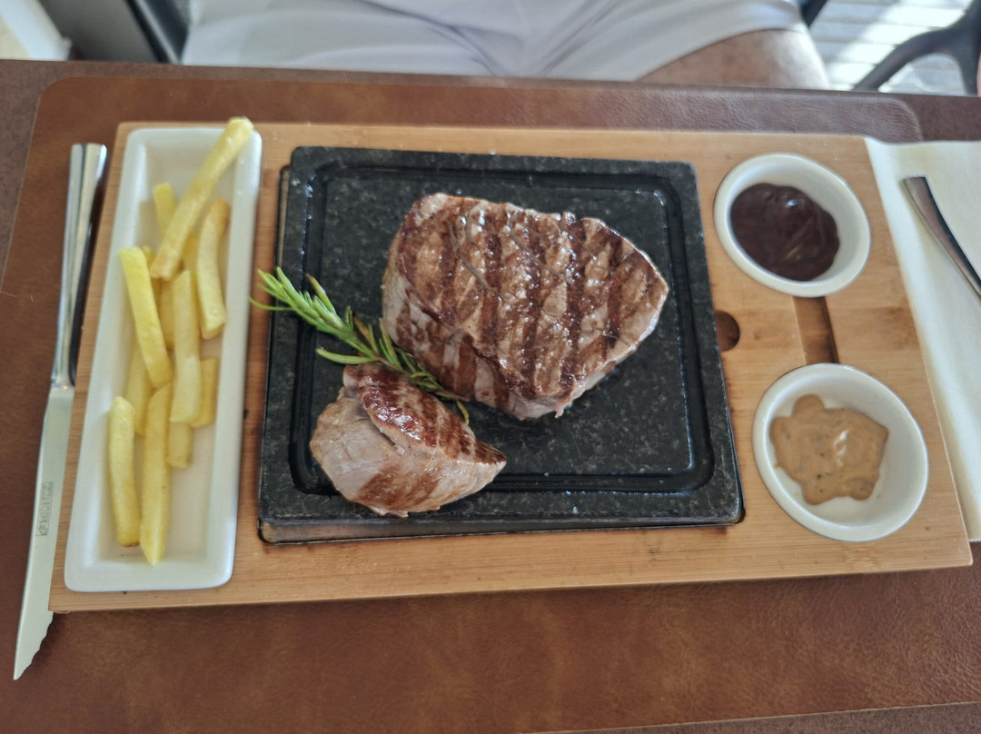 Azzurro Restaurant