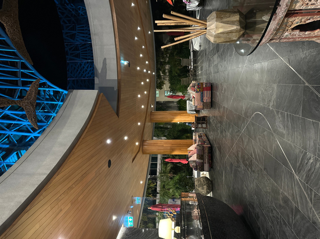 普吉岛奈汉海滩温德姆至尊酒店主图