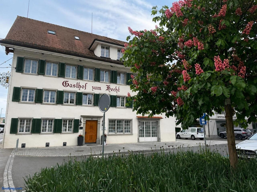 乌斯特酒店住宿-Gasthof zum Hecht