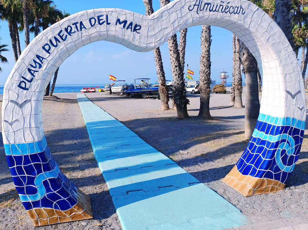 Playa San Cristobal-阿尔穆涅卡尔必去景点
