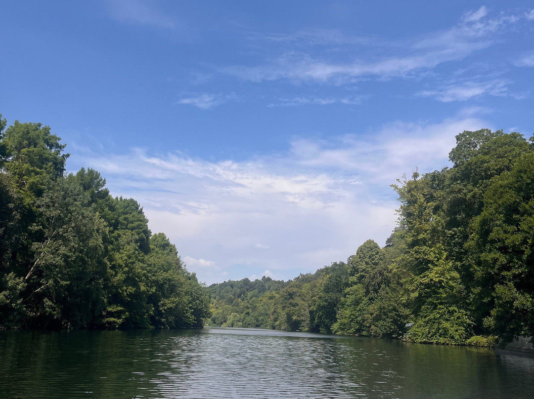 Boating at Cliveden-塔普洛必去景点