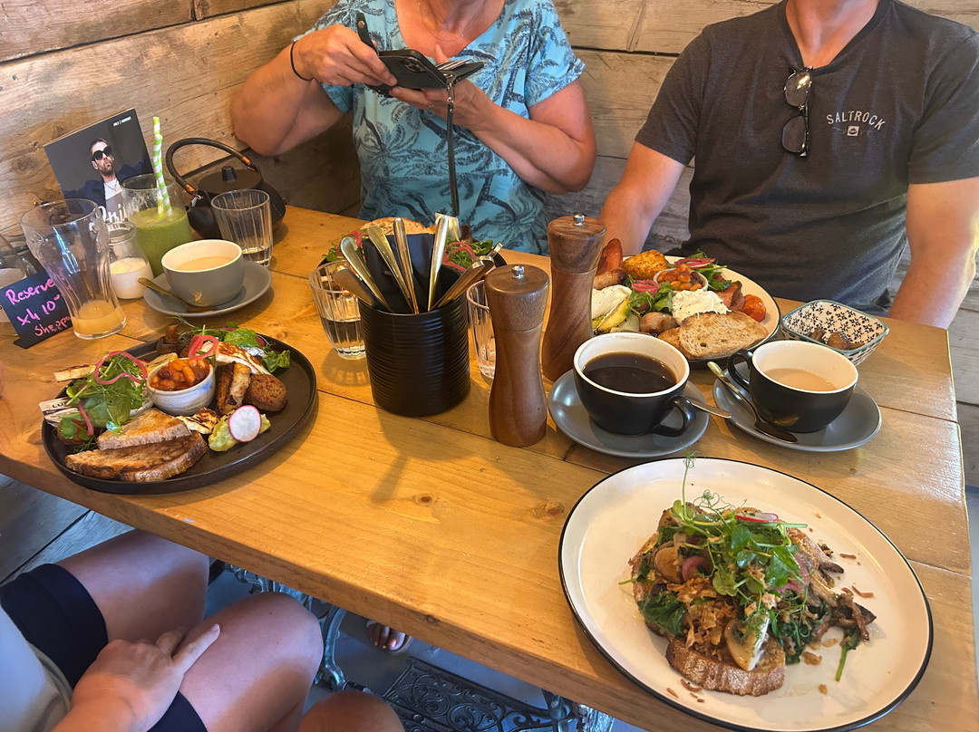 Artisan Cafe