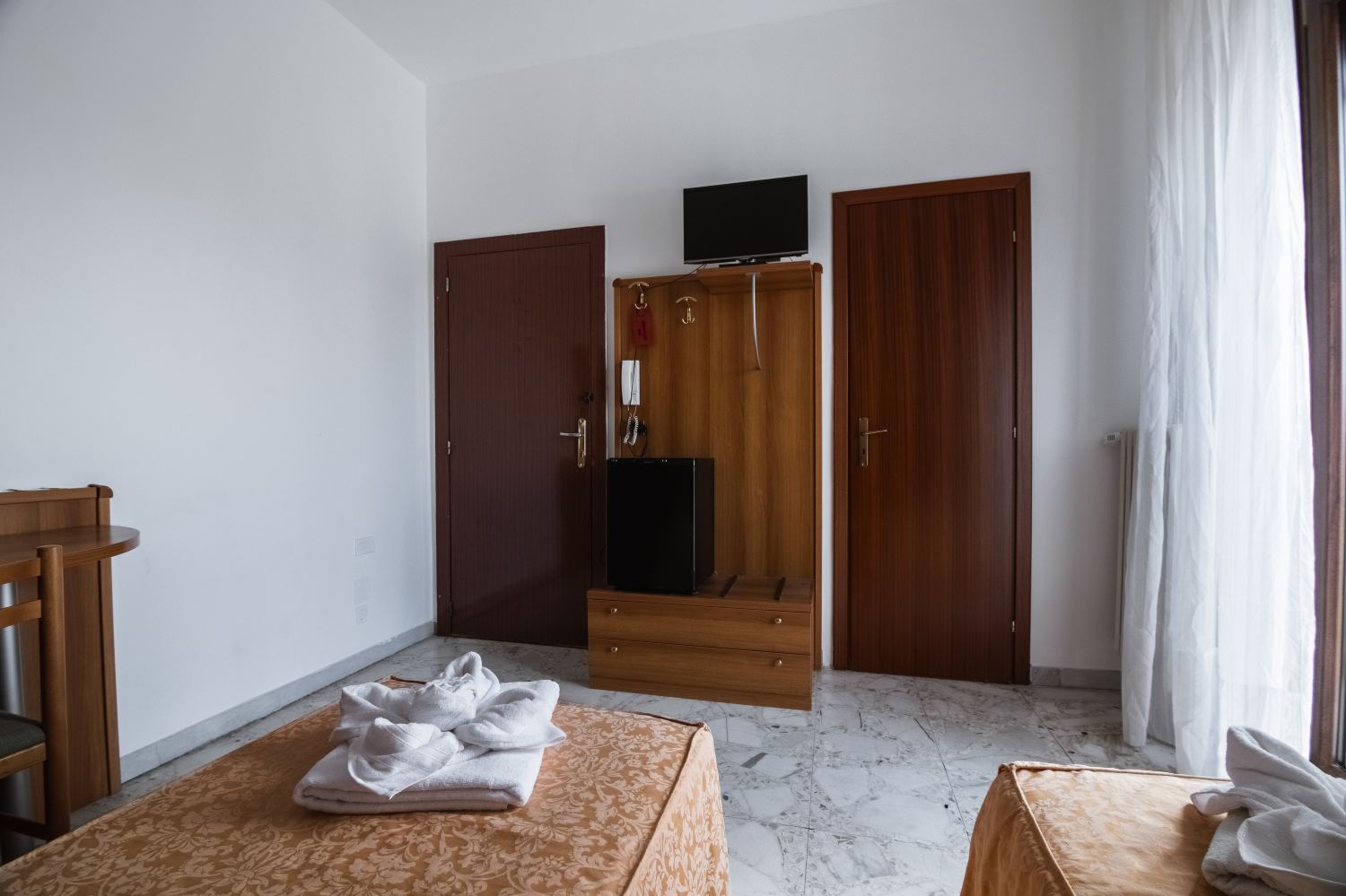 Albergo Ristorante le Rose-客卧