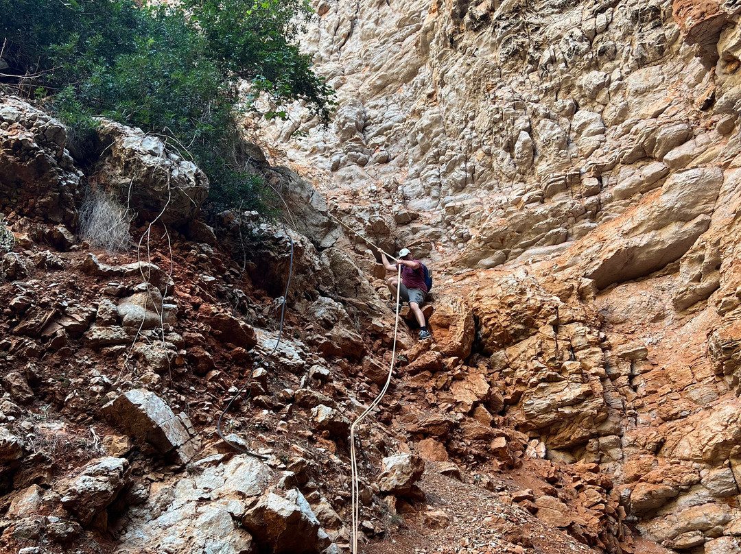 Odysseus Cave-姆列特岛必去景点