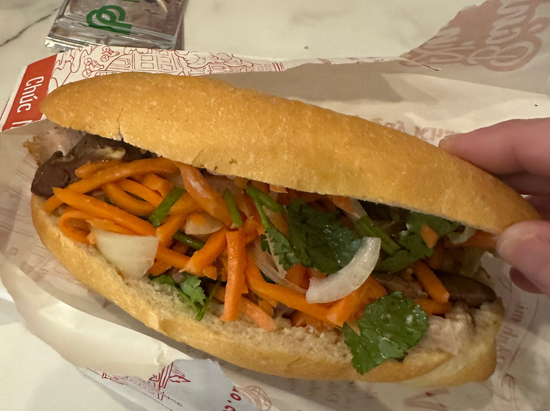 Banh Mi Xin Chao