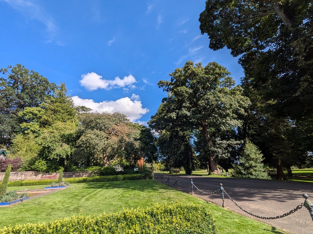 Pittencrieff Park-丹弗姆林必去景点