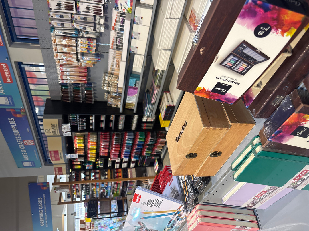 Plaza Bookshop-奥腊涅斯塔德必去景点