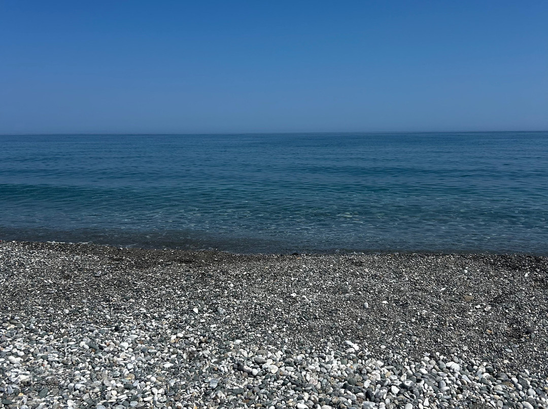 Chiliadou Beach-Paralia Chiliadou必去景点