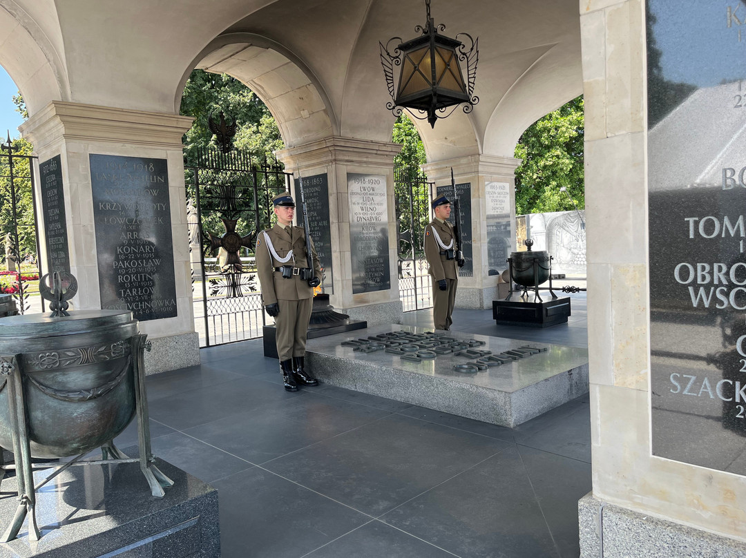 Tomb of the Unknown Soldier-华沙必去景点