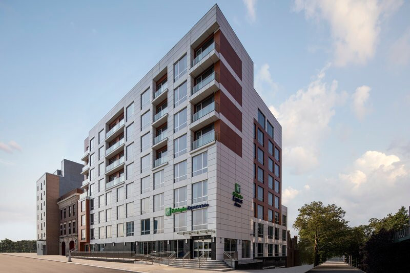 Maspeth酒店住宿-Holiday Inn Express & Suites Woodside Laguardia Airport By IHG