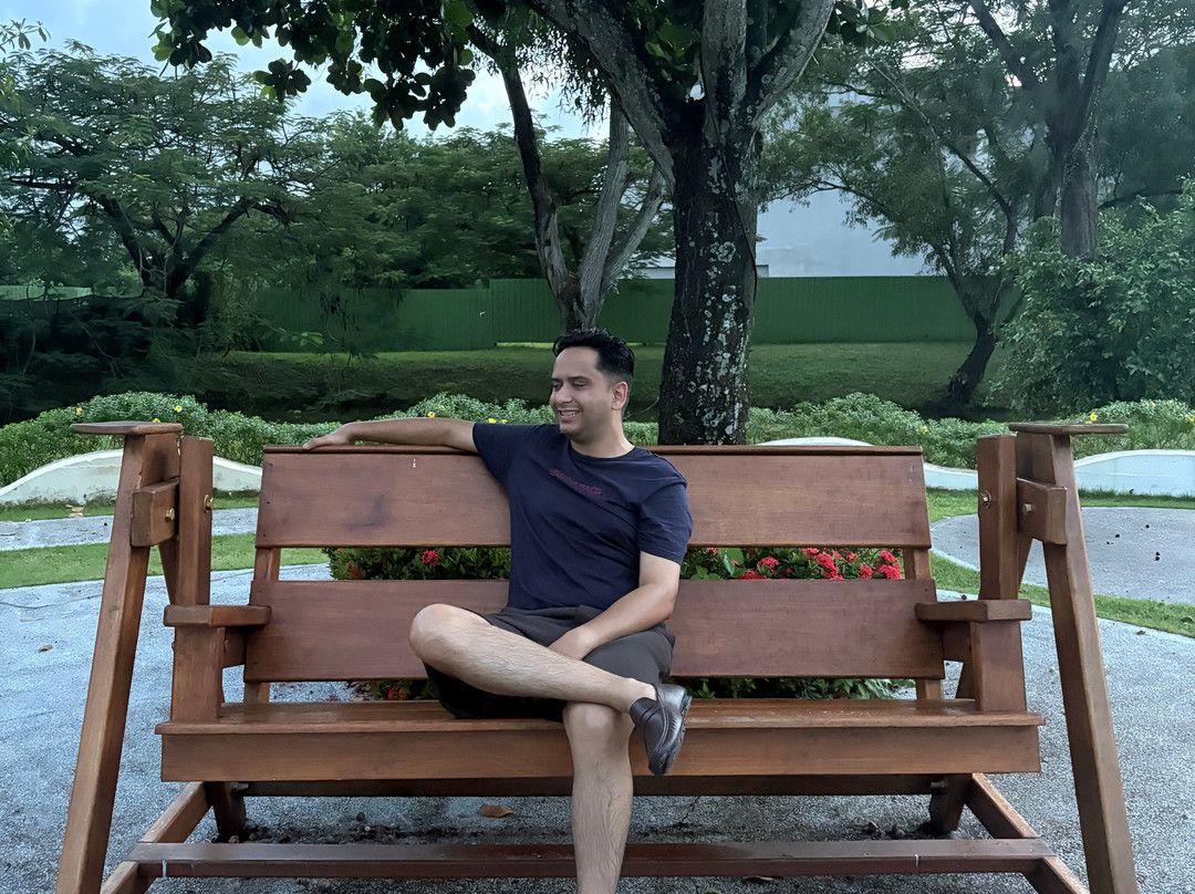 普吉岛迈考海滩跃浪渡假村主图