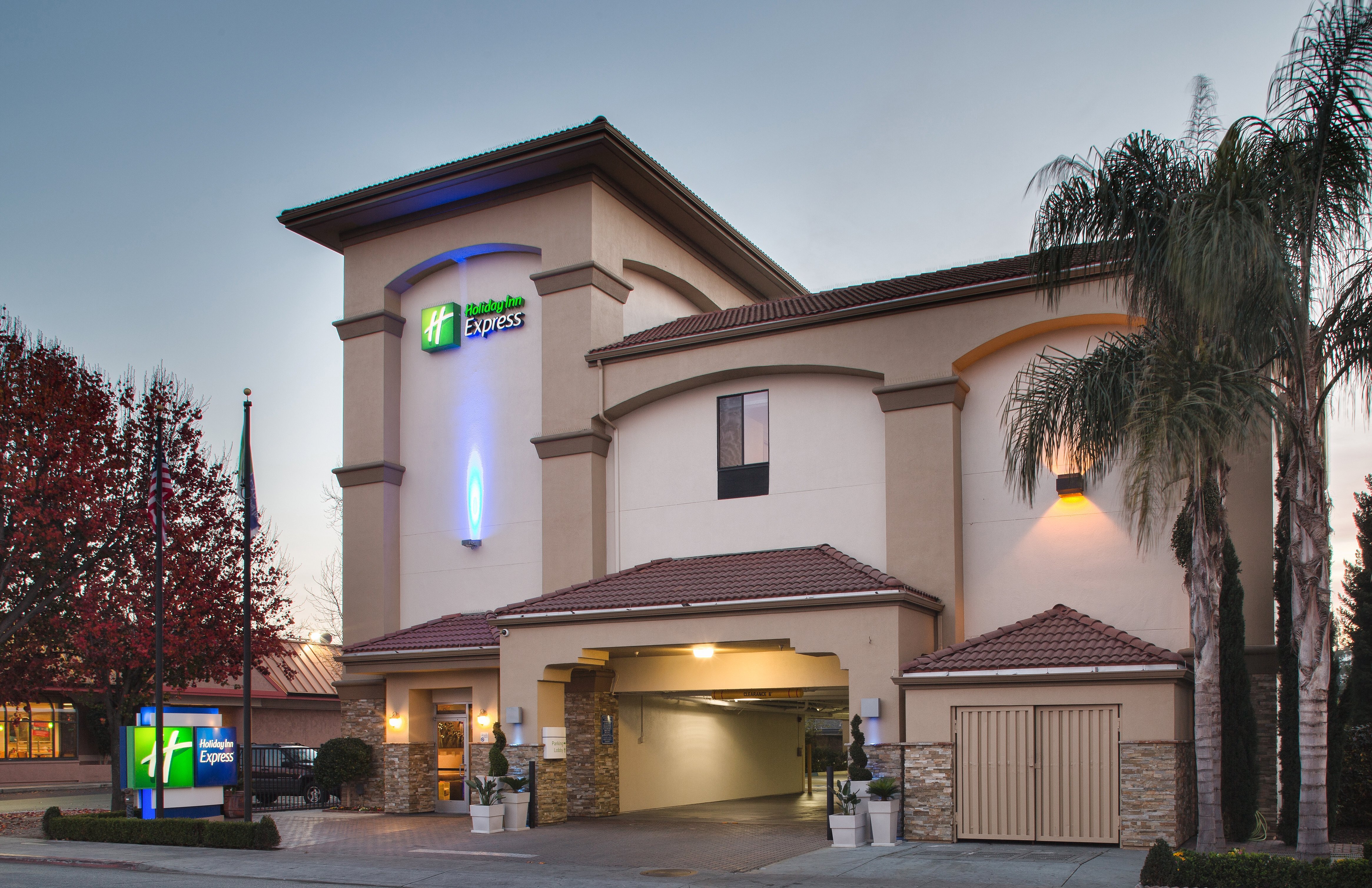 Holiday Inn Express Redwood City-Central by IHG-官方