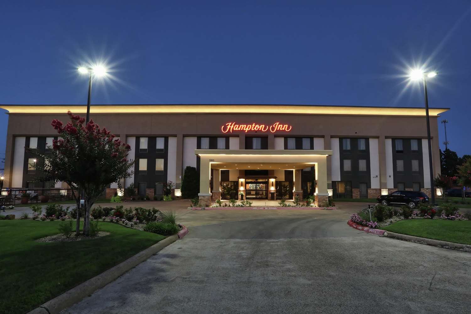 Hampton Inn Paris-官方