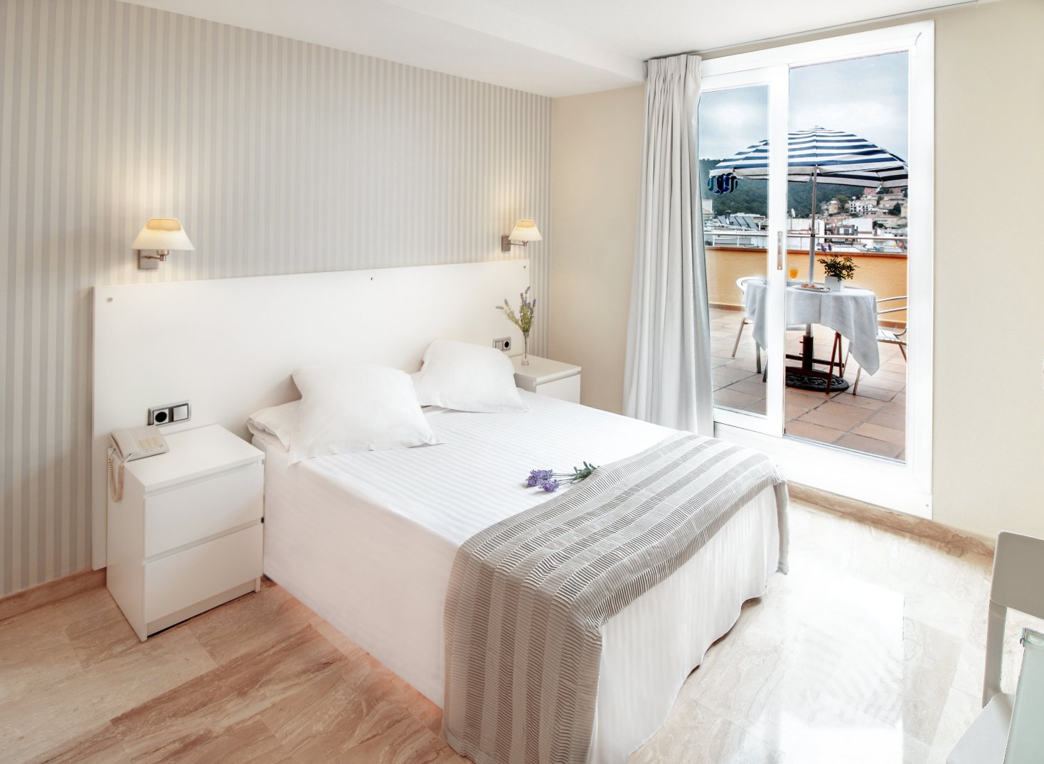 图里萨酒店-官方