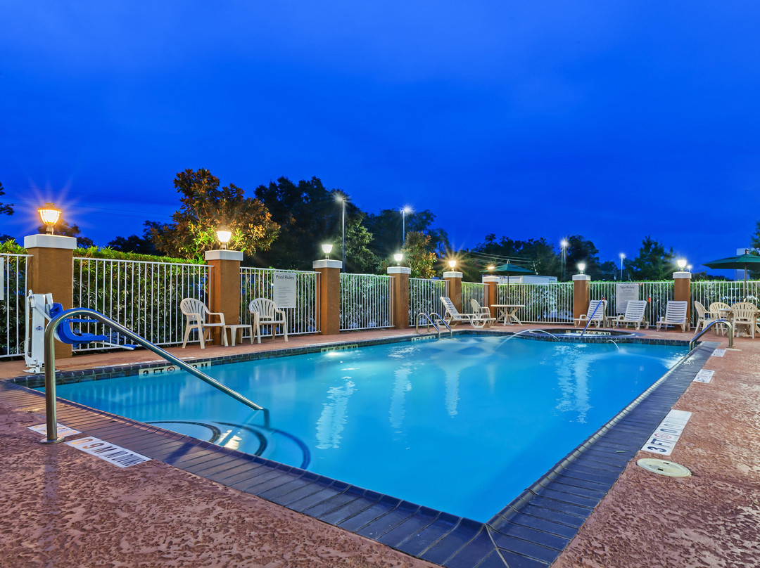 Holiday Inn Express & Suites Beaumont Nw Parkdale Mall By IHG主图