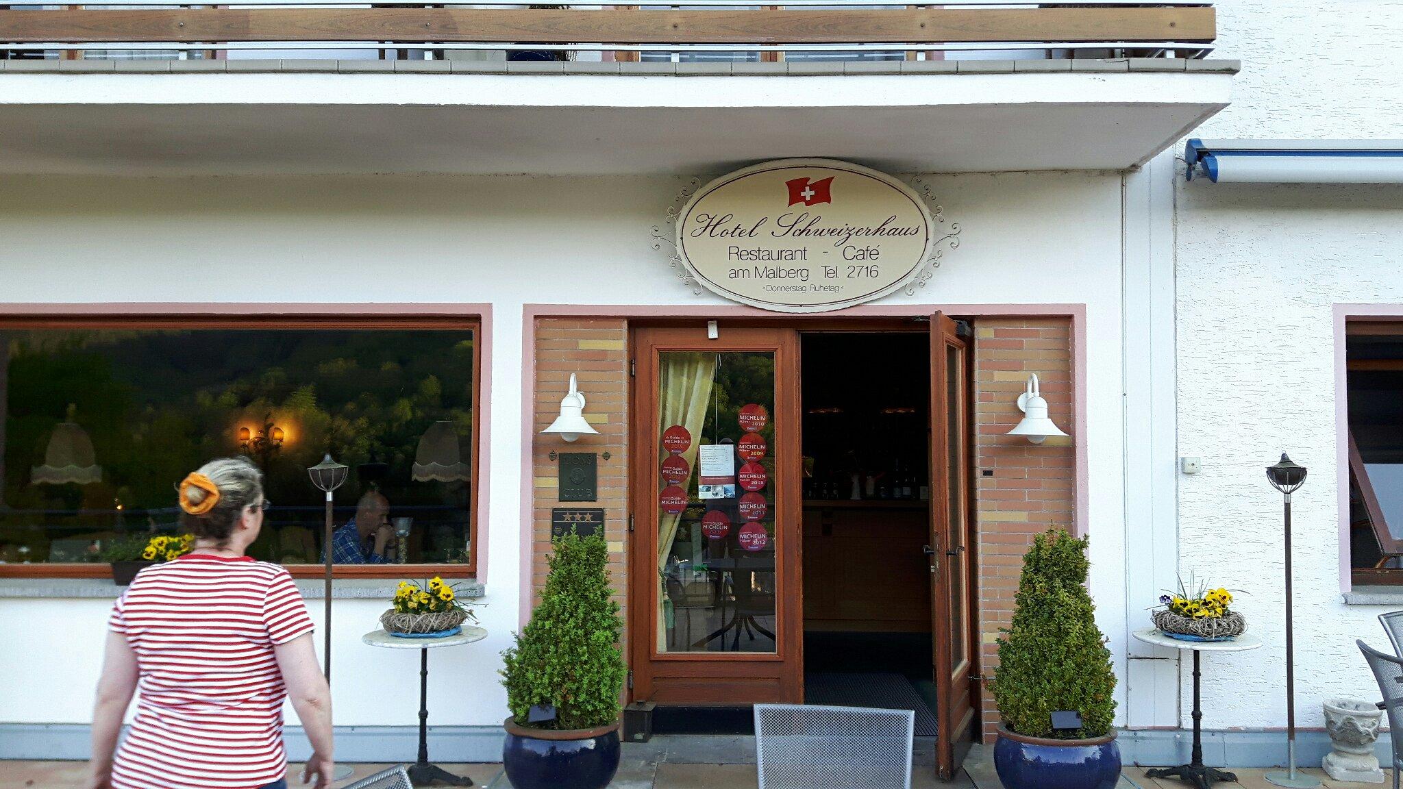 Hotel Schweizerhaus-浴室